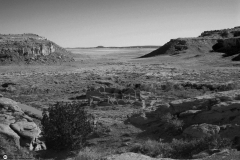 Entre 1050 y 1150 se asentaron en la región de Chaco Canyon ( en la foto) pueblos que darían lugar a lo que se conoce como el Periodo Clásico de la cultura Pueblo. El asentamiento conocido como Pueblo Bonito, es el conjunto más grande de los muchos asentamientos que formaban una verdadera aglomeración urbana.
